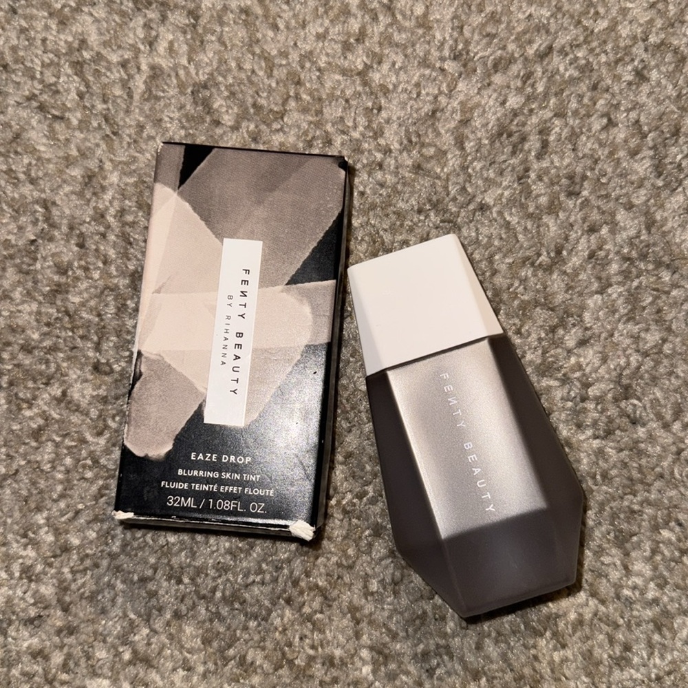 Fenty Beauty Eaze Drop Skin Tint #25